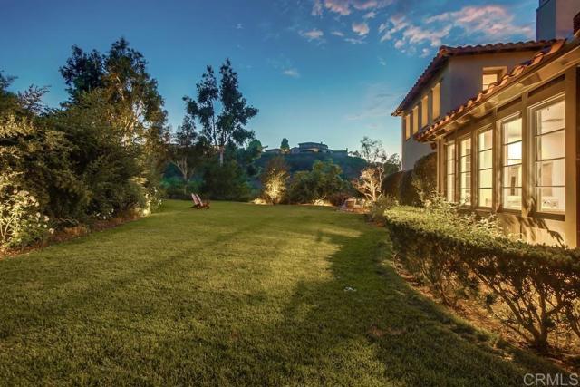 8308 Top O The Morning Way, San Diego CA: https://media.crmls.org/mediaz/3ed142b4-0ac9-4cbd-9f26-9e07986663c4.jpg