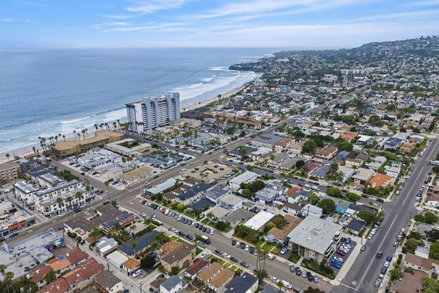849 851 Missouri St, San Diego CA: https://media.crmls.org/mediaz/3ed1b10d-10a4-49ea-a067-730eb3340796.jpg