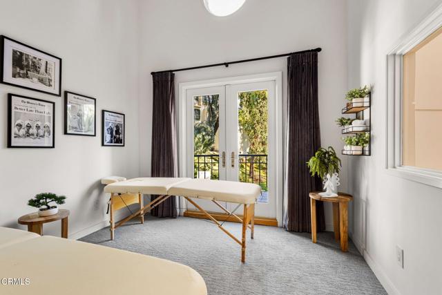 Detail Gallery Image 42 of 72 For 1265 Chateau Rd, Pasadena,  CA 91105 - 5 Beds | 5/2 Baths