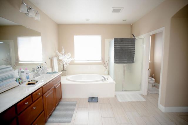 2628 Acapulco Way, Modesto CA: https://media.crmls.org/mediaz/3ed5ea43-b166-4a4f-a522-cb26f1b9ccfe.jpg