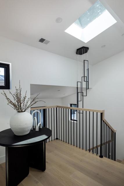 3618 Laguna Avenue, Palo Alto CA: https://media.crmls.org/mediaz/3ed6fbce-73a4-4364-994c-42d0f1e4d6ca.jpg