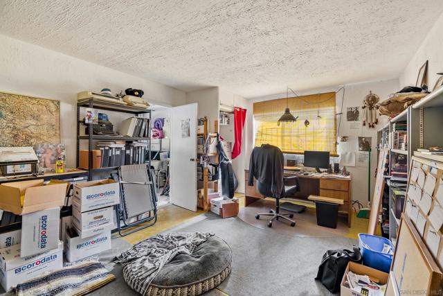 4426 MODEL A FORD LANE, El Cajon CA: https://media.crmls.org/mediaz/3ed71d34-07e4-4964-8135-4cc8531364a5.jpg