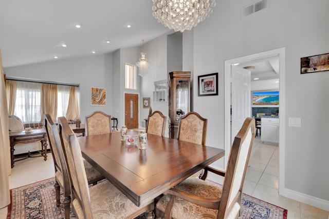 9959 Riverhead Dr, San Diego CA: https://media.crmls.org/mediaz/3ed7324d-2d5d-4f19-ad92-54fbfcf0b126.jpg