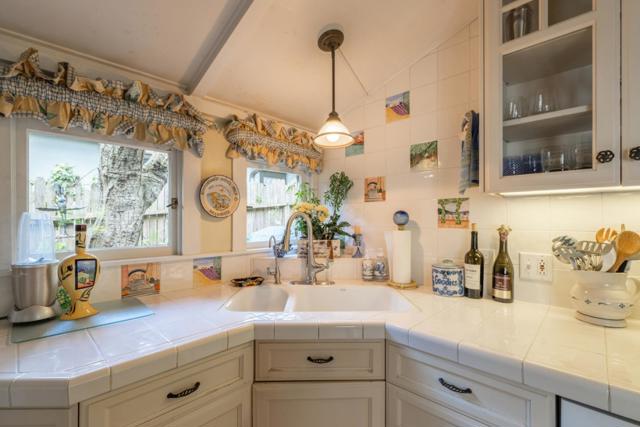 0 Ocean Avenue 1 NE Santa Rita, Carmel CA: https://media.crmls.org/mediaz/3ed77d57-3bfe-4010-8d43-5998050a46b3.jpg