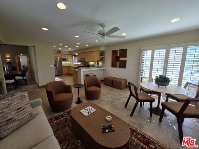 34725 Mission Hills Drive, Rancho Mirage CA: https://media.crmls.org/mediaz/3ed7a153-ba95-4a34-9366-a10292850d93.jpg