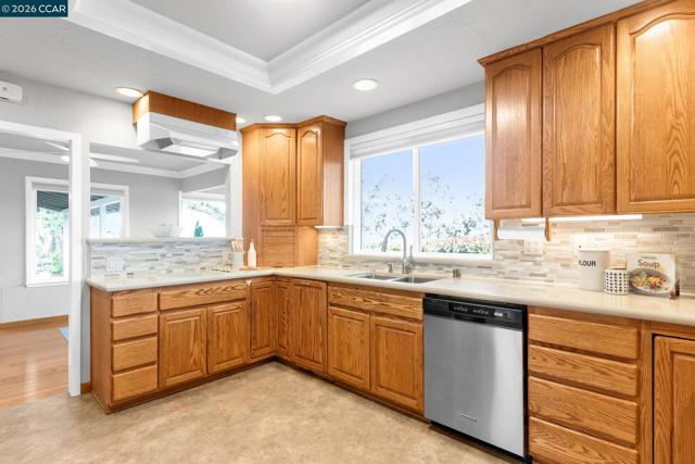 Image 14 of 49 For 2081 Essenay Ave