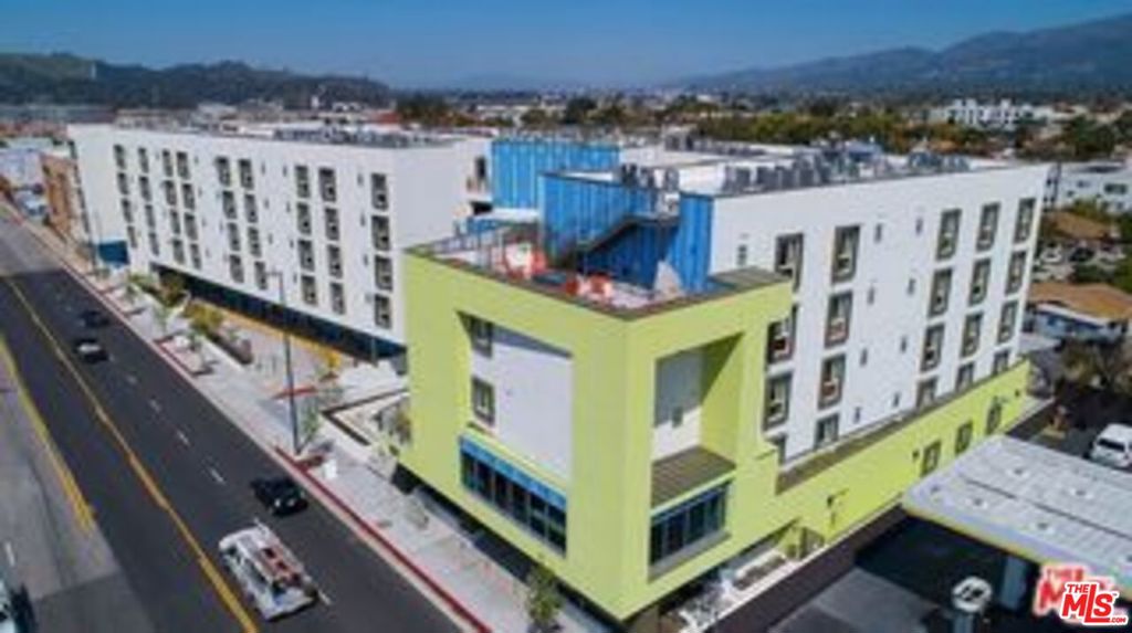 521 W Colorado Street #213