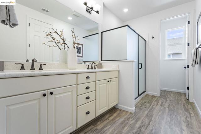 7129 Calistoga Ln, Dublin CA: https://media.crmls.org/mediaz/3ed89b56-9c9d-4784-a2f6-29fb08bb6144.jpg