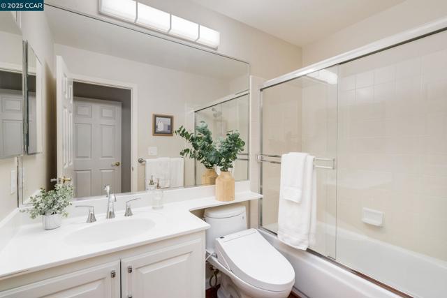 108 Shadewell Dr, Danville CA: https://media.crmls.org/mediaz/3ed89cb6-ab7c-4976-bd38-1b93cee4439f.jpg