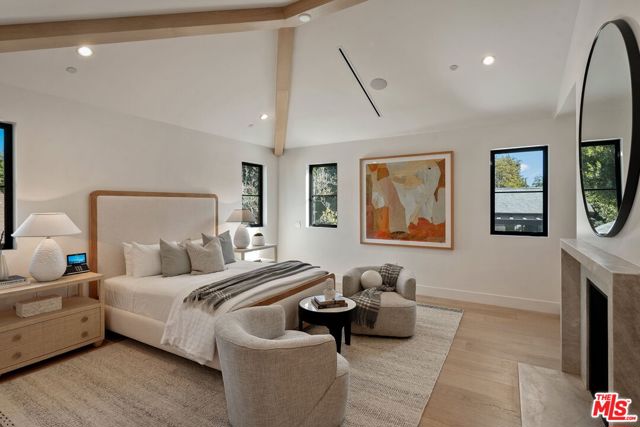 10444 Charing Cross Road, Los Angeles CA: https://media.crmls.org/mediaz/3ed8a575-ca77-43be-96a2-8d1445e7975e.jpg