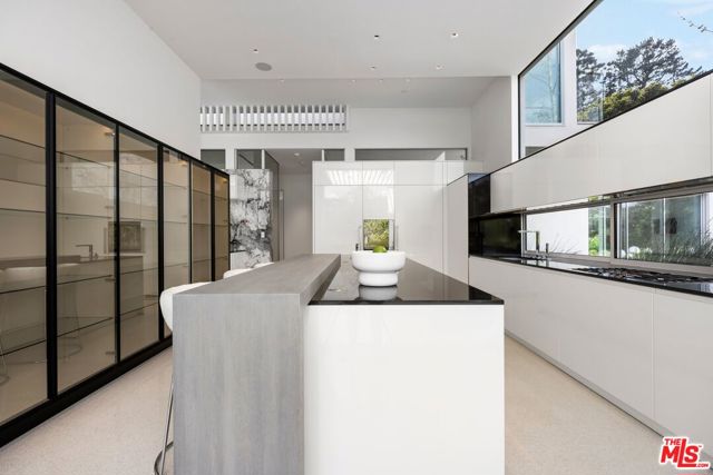 Image 9 of 33 For 12251 Castlegate Drive