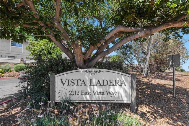 2112 East Vista Way, Vista CA: https://media.crmls.org/mediaz/3edc6340-2214-4e72-b705-6a5c494f9832.jpg