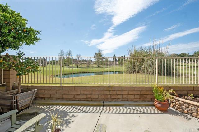 Detail Gallery Image 17 of 31 For 919 Wentworth Cir, Vista,  CA 92081 - 3 Beds | 2/1 Baths