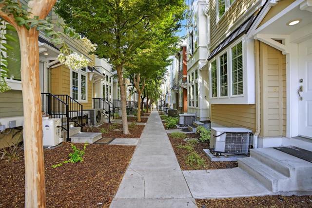 236 Grayson Terrace, San Jose CA: https://media.crmls.org/mediaz/3edd91f1-7f03-45a1-a756-fb3e2821d320.jpg