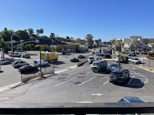 Image 5 of 7 For 1615 Plaza Boulevard