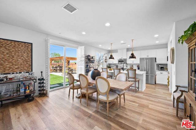 36731 Cordoba Trail, Beaumont CA: https://media.crmls.org/mediaz/3ede4631-3f74-43b1-8f16-1236910dc087.jpg