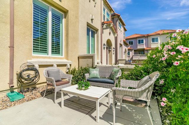867 Neal, San Jose CA: https://media.crmls.org/mediaz/3edebe87-8b23-4d74-92e7-0ad3f76efbb5.jpg