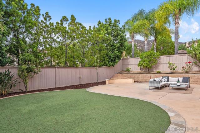 10518 Monterey Ridge Dr, San Diego CA: https://media.crmls.org/mediaz/3edee2f7-8902-4c87-b1ea-0a977e3839f1.jpg