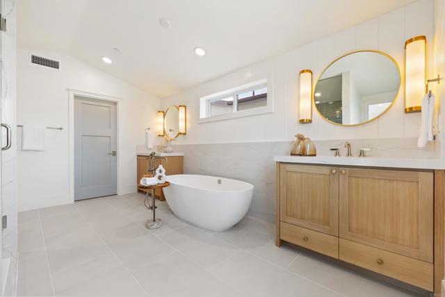 Detail Gallery Image 38 of 60 For 270 Normandy Ln, Carlsbad,  CA 92008 - 4 Beds | 4/1 Baths