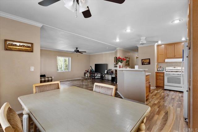 718 Sycamore Avenue, Vista CA: https://media.crmls.org/mediaz/3edff4ae-f2db-4d57-bbbf-81f0f107ccec.jpg