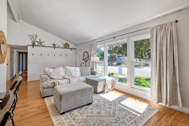 Detail Gallery Image 14 of 52 For 1807 Calle Sinaloa, Vista,  CA 92084 - 4 Beds | 2 Baths