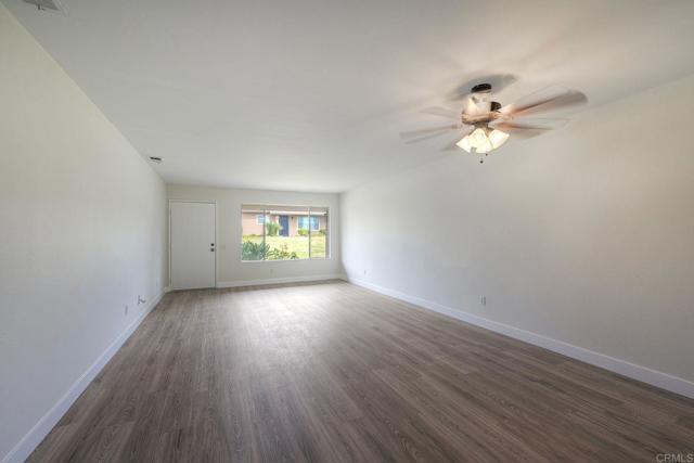 Detail Gallery Image 9 of 28 For 1014 Plover Way, Oceanside,  CA 92057 - 2 Beds | 2 Baths