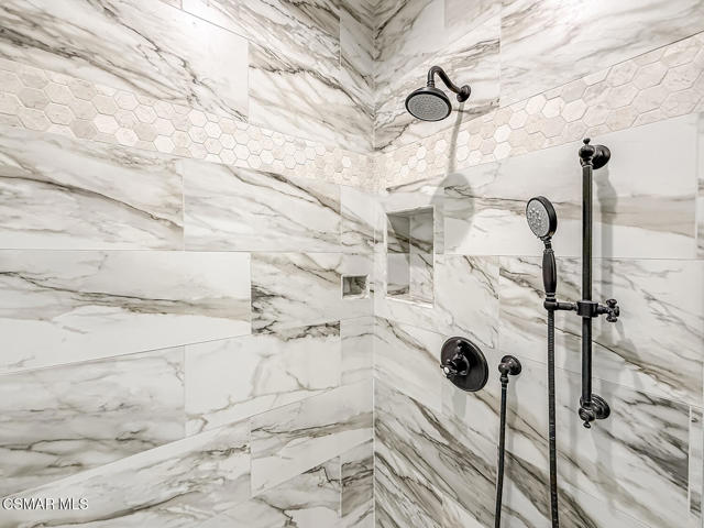 Image 42 of 67 For 388 Via Cresta