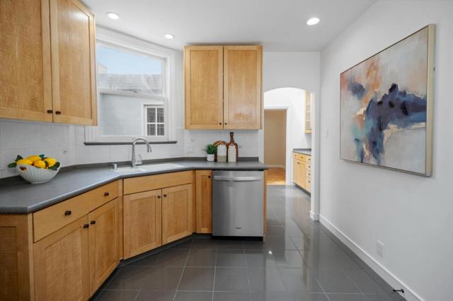 154 Stanyan Street, San Francisco CA: https://media.crmls.org/mediaz/3ee18f07-3354-4284-8cfd-173c67178107.jpg