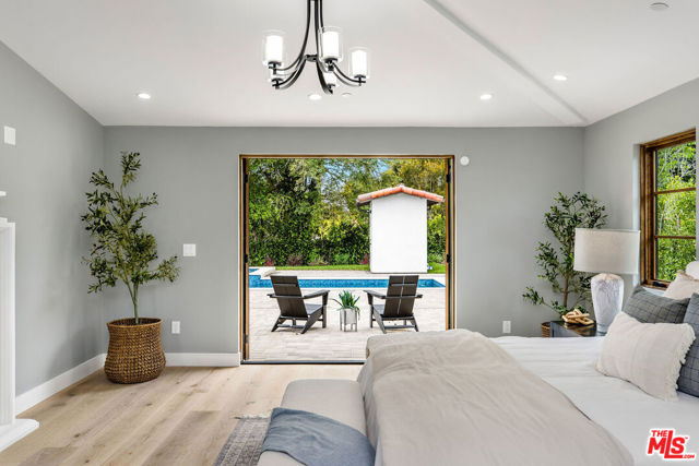 6888 Alta Vista Drive, Rancho Palos Verdes CA: https://media.crmls.org/mediaz/3ee2e624-f4b7-4ad6-bee7-9d3359c93e0f.jpg