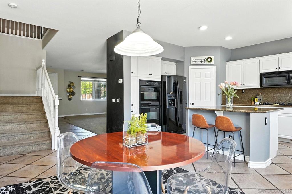 MLS #250039261SD image #10