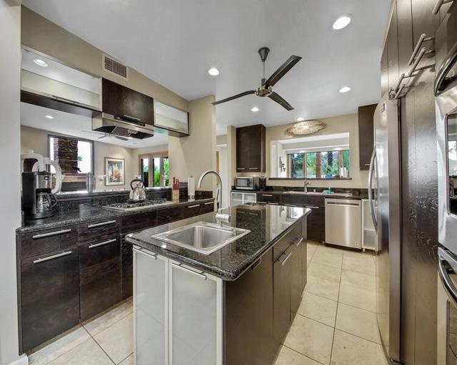 52883 Eisenhower Drive, La Quinta CA: https://media.crmls.org/mediaz/3ee3cf50-2852-4da0-93ab-1a6868ab47a1.jpg