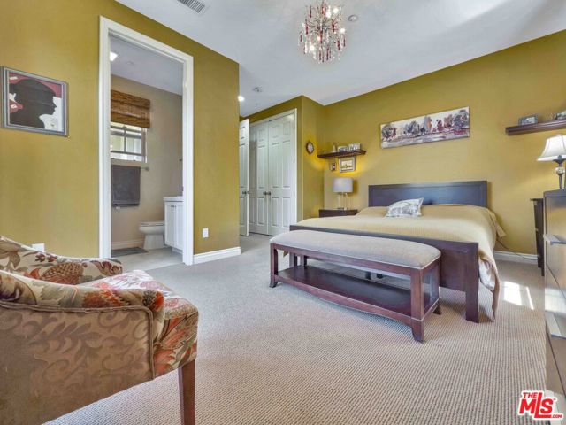 2882 Rainfield Avenue, Westlake Village CA: https://media.crmls.org/mediaz/3ee3d766-8e36-43af-a469-4edd553a27dd.jpg