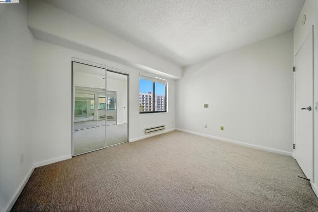 989 Webster, Oakland CA: https://media.crmls.org/mediaz/3ee48f61-5093-4860-8bc2-8297cace187f.jpg