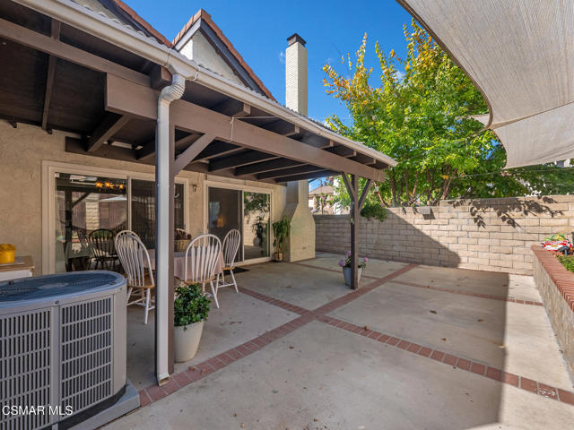 190 Donegal Avenue, Newbury Park CA: https://media.crmls.org/mediaz/3ee517b1-466c-4453-965b-87e78a7590fe.jpg