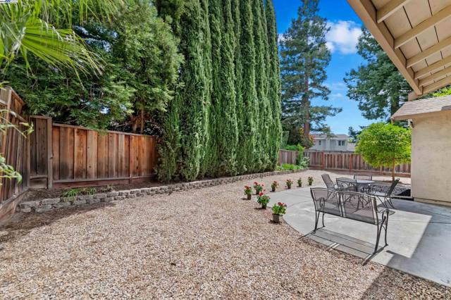 4182 Garatti Court, Pleasanton CA: https://media.crmls.org/mediaz/3ee555e7-1752-4aed-8f65-f247ba7f8d9e.jpg