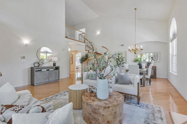 18898 Bellgrove Circle, Saratoga CA: https://media.crmls.org/mediaz/3ee55cc5-a00e-4f7f-b143-6956993d3d23.jpg