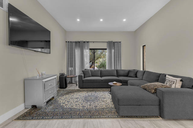 5803 Los Santos Drive #19, Palm Springs, CA 92264