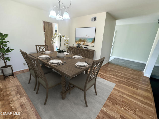 2031 Channelford Road, Westlake Village CA: https://media.crmls.org/mediaz/3ee5e4d4-4e89-449b-9b6c-6b6ed72fa099.jpg