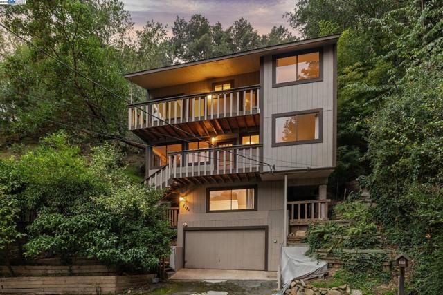 7171 HOMEWOOD DRIVE, Oakland CA: https://media.crmls.org/mediaz/3ee6c1b8-f176-448d-a408-91f3cd1400ae.jpg