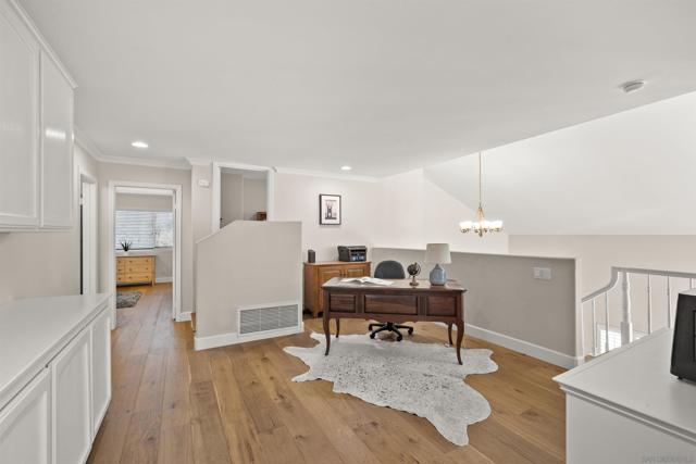 6968 Talisman Ct, San Diego CA: https://media.crmls.org/mediaz/3ee6c6bb-85f4-409d-8297-6fa183a6d9e9.jpg