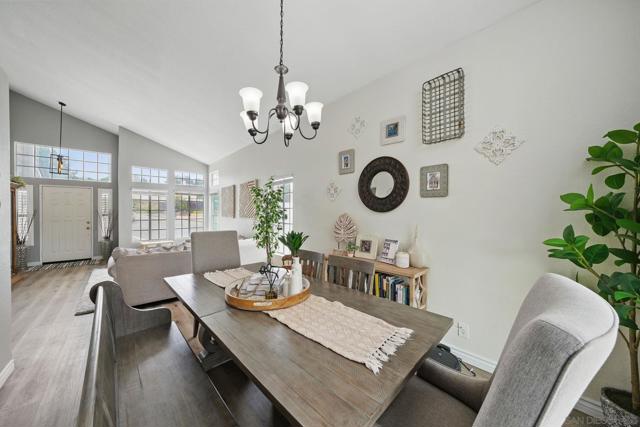 1595 Bay Meadows Dr, Alpine CA: https://media.crmls.org/mediaz/3ee74284-38b1-4a81-aee0-dac2106caeff.jpg