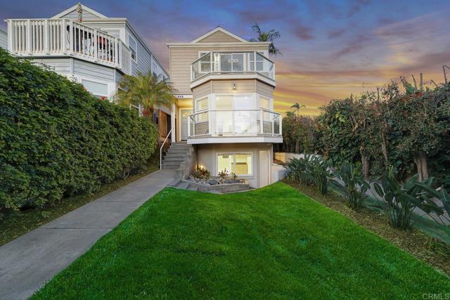 644 Grant Street, Oceanside CA: https://media.crmls.org/mediaz/3ee751f1-3ee7-4c93-b243-95ed363675b0.jpg