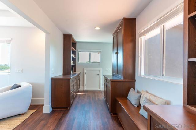 907 Ridge Heights Road, Fallbrook CA: https://media.crmls.org/mediaz/3ee7c3ae-2ce8-46fa-afa9-d76a84b69344.jpg