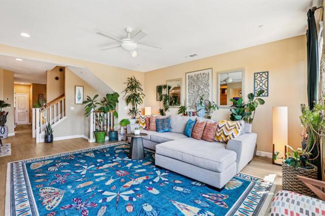 6264 Rocky Point Court, Oakland CA: https://media.crmls.org/mediaz/3ee8f4c9-0f4d-4798-a04b-656595965619.jpg