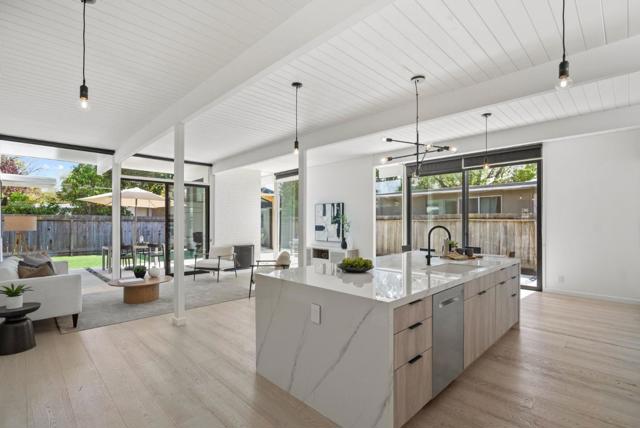 986 Loma Verde Avenue, Palo Alto CA: https://media.crmls.org/mediaz/3ee9806b-ccb1-402b-8106-30254ae49f1b.jpg