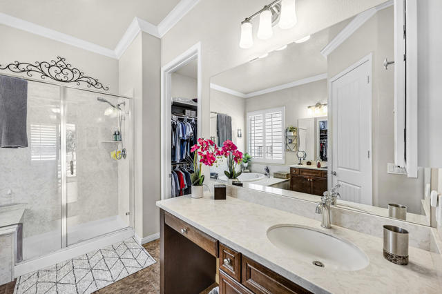 81662 Corte Valdemoro, Indio CA: https://media.crmls.org/mediaz/3ee9ebca-8f0e-4948-8883-05b8cef6658e.jpg