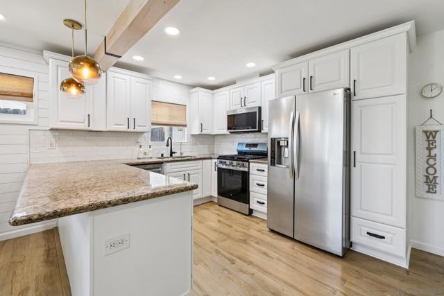 619 Parker St, Oceanside CA: https://media.crmls.org/mediaz/3eeaeccc-184f-4aa6-b29b-f264feca615b.jpg