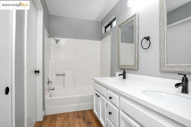 855 Caribou Ter, Brentwood CA: https://media.crmls.org/mediaz/3eeaf383-b01e-45bd-9510-9b218880232e.jpg