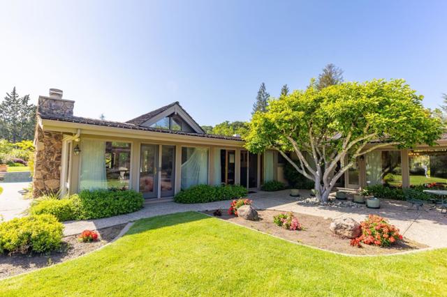 86 Belbrook Way, Atherton CA: https://media.crmls.org/mediaz/3eeb13e5-fdc1-4225-946a-37fdc2c63b83.jpg