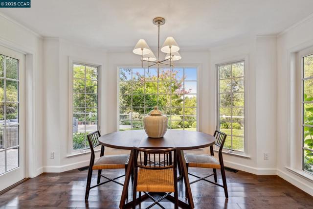 1023 Ameno Court, Lafayette CA: https://media.crmls.org/mediaz/3eed2e15-5529-4f18-848d-f478348240a7.jpg